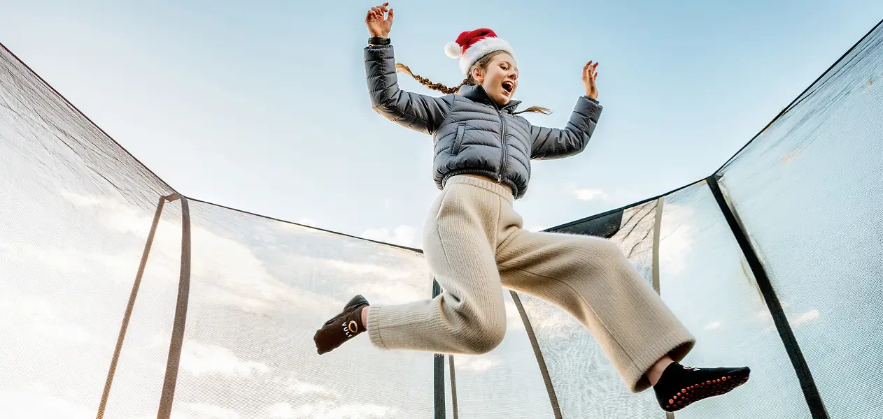 Merry Christmas Sales: Santa, Snow & Best Deals